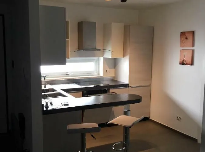 Kalendoola's לצ'ה